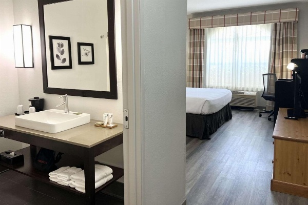 Country Inn & Suites by Radisson, Tucson Airport, AZ image 6